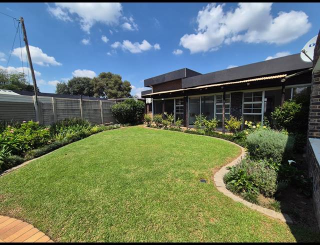 3 BEDROOM HOUSE TO LET IN VANDERBIJLPARK SW 2